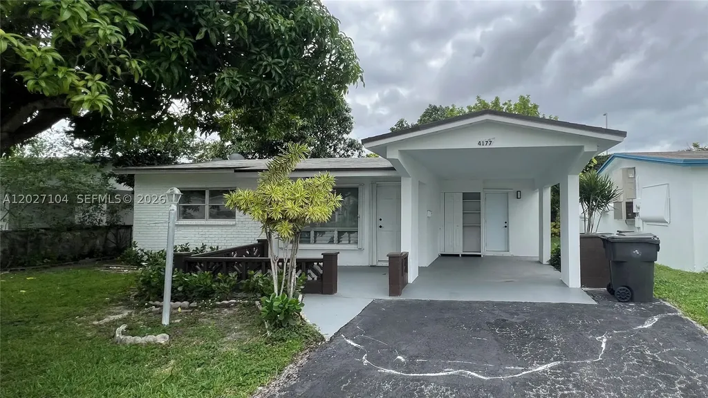4177 NW 52nd Avenue Lauderdale Lakes FL 33319