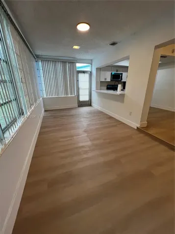 4177 NW 52nd Avenue Lauderdale Lakes FL 33319