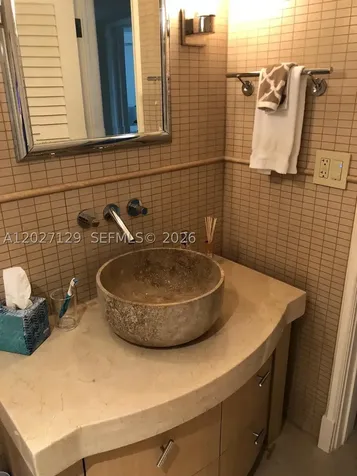 607 Ocean Drive Key Biscayne FL 33149