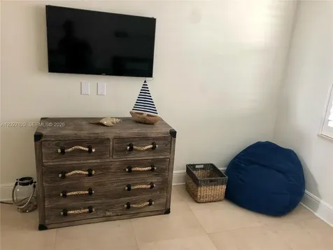 607 Ocean Drive Key Biscayne FL 33149
