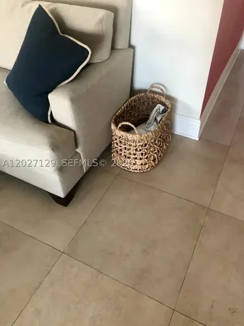 607 Ocean Drive Key Biscayne FL 33149