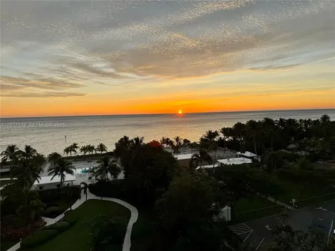 607 Ocean Drive Key Biscayne FL 33149