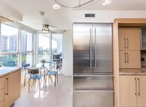 607 Ocean Drive Key Biscayne FL 33149