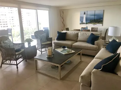 607 Ocean Drive Key Biscayne FL 33149