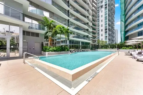 77 SE 5th Miami FL 33131