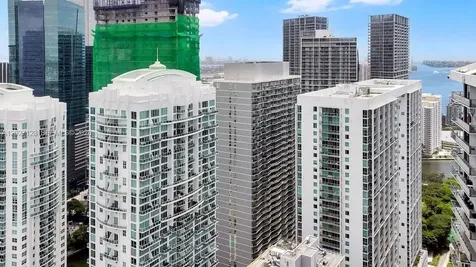 77 SE 5th Miami FL 33131