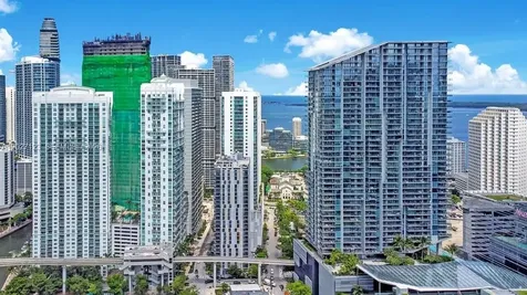 77 SE 5th Miami FL 33131
