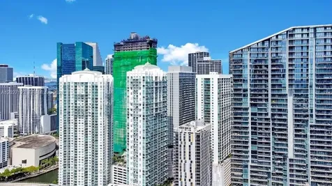 77 SE 5th Miami FL 33131