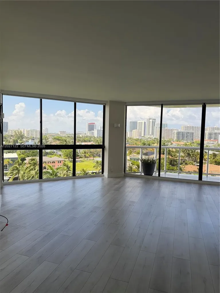 3640 Yacht Club Drive Aventura FL 33180