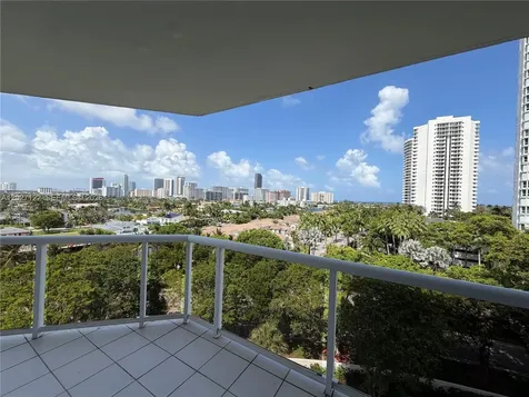 3640 Yacht Club Drive Aventura FL 33180