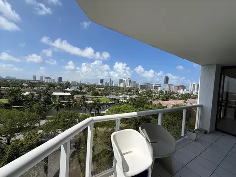 3640 Yacht Club Drive Aventura FL 33180