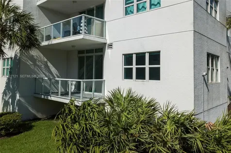 15051 Royal Oaks Lane North Miami FL 33181