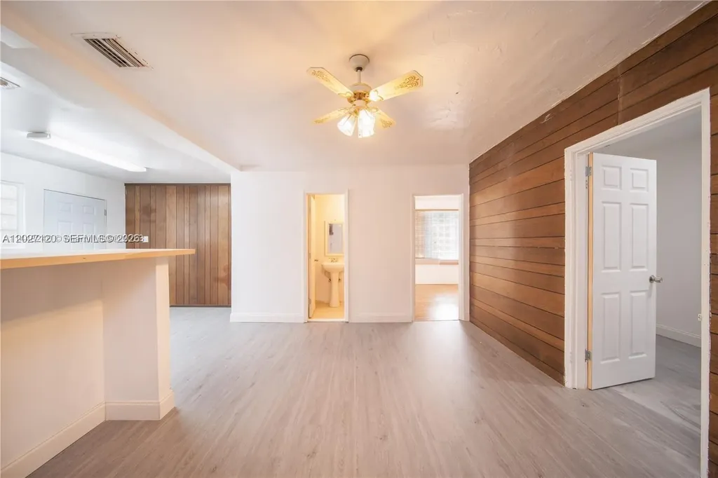 435 SW 33rd Avenue Miami FL 33135