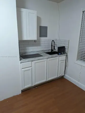 435 SW 33rd Avenue Miami FL 33135