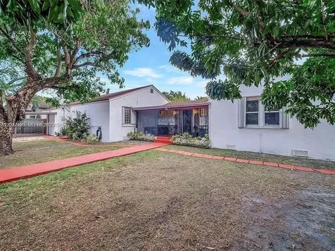 435 SW 33rd Avenue Miami FL 33135