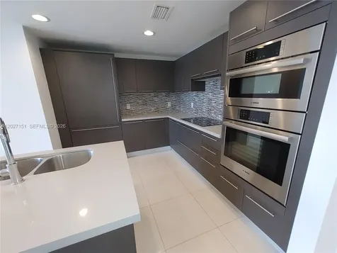 7875 NW 107th Avenue Doral FL 33178