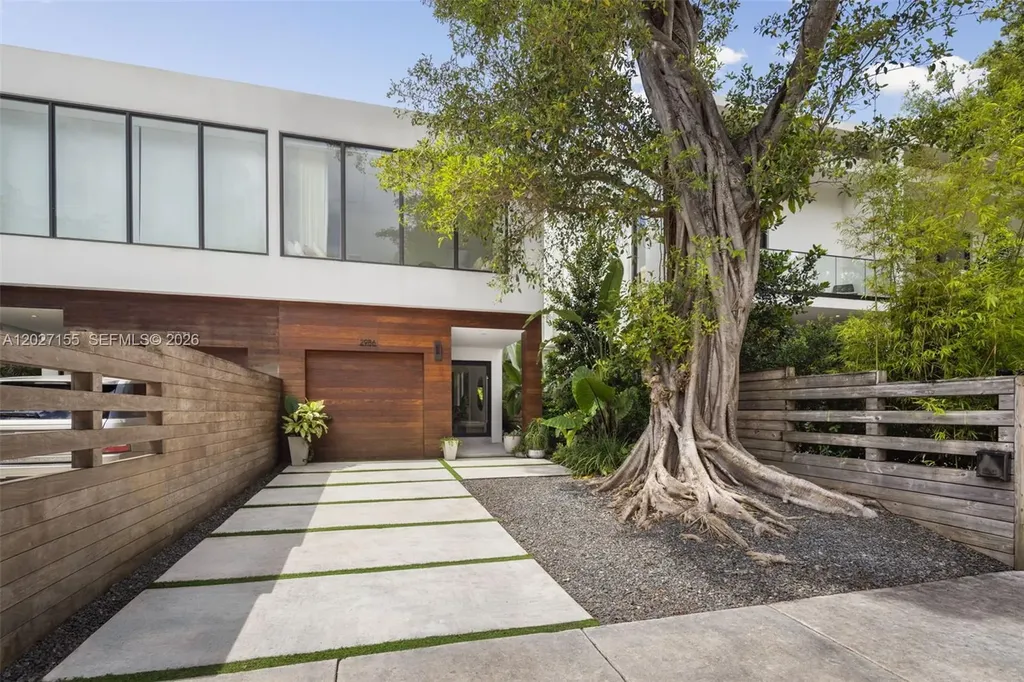 2986 Coconut Avenue Coconut Grove FL 33133