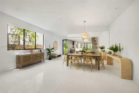 2986 Coconut Avenue Coconut Grove FL 33133