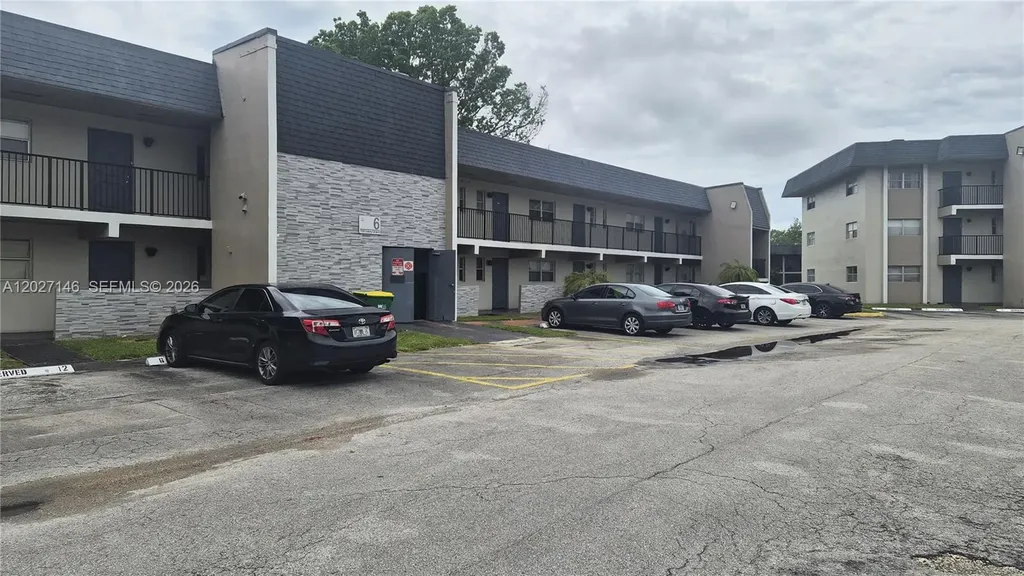 7920 N Colony Circle N Tamarac FL 33321