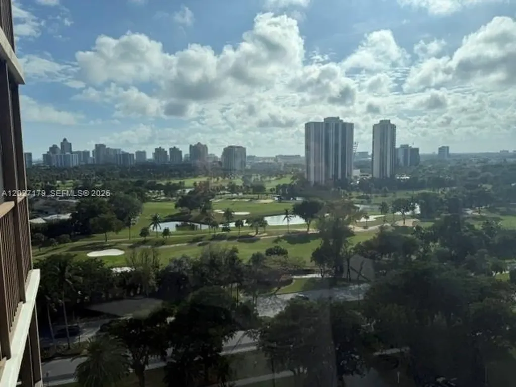 3375 N Country Club Drive Aventura FL 33180