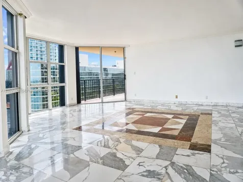 1925 Brickell Avenue Miami FL 33129