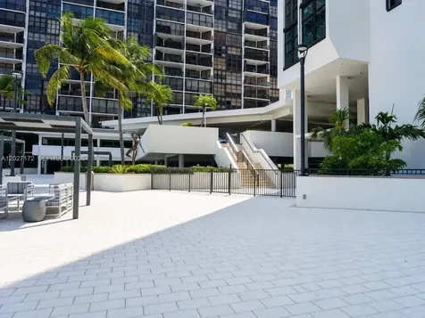 1925 Brickell Avenue Miami FL 33129
