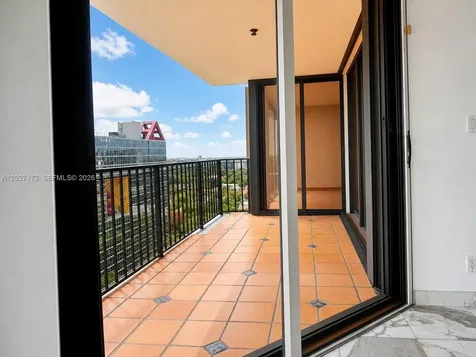 1925 Brickell Avenue Miami FL 33129