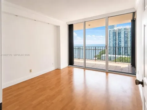 1925 Brickell Avenue Miami FL 33129