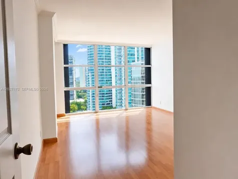 1925 Brickell Avenue Miami FL 33129