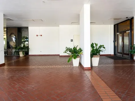 1925 Brickell Avenue Miami FL 33129