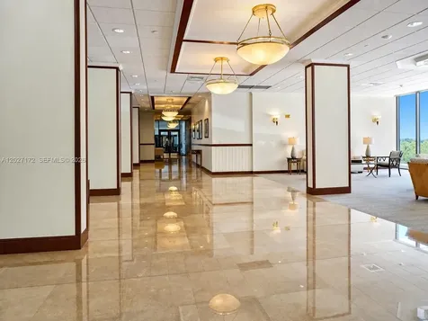 1925 Brickell Avenue Miami FL 33129