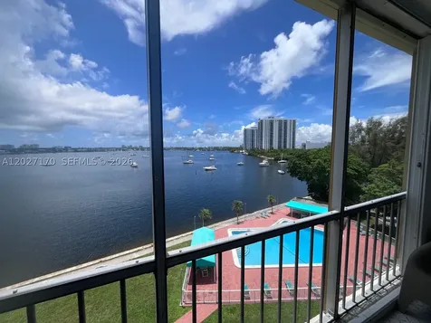 2910 Point East Drive Aventura FL 33160