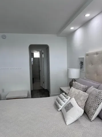 2910 Point East Drive Aventura FL 33160
