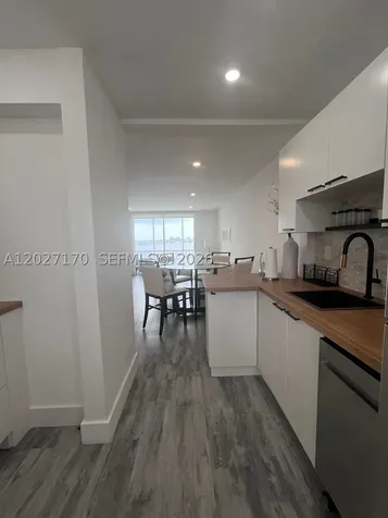 2910 Point East Drive Aventura FL 33160