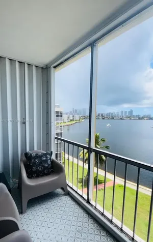 2910 Point East Drive Aventura FL 33160