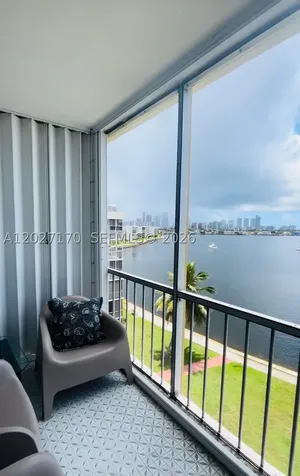 2910 Point East Drive Aventura FL 33160