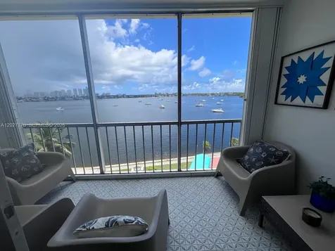 2910 Point East Drive Aventura FL 33160