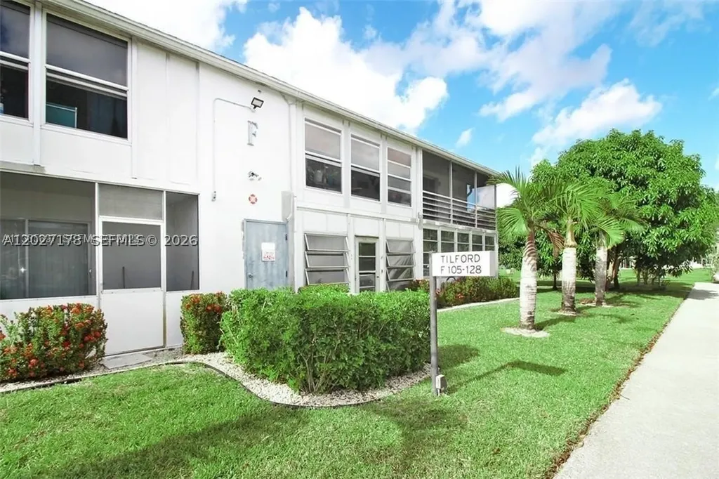 111 Tilford F Deerfield Beach FL 33442