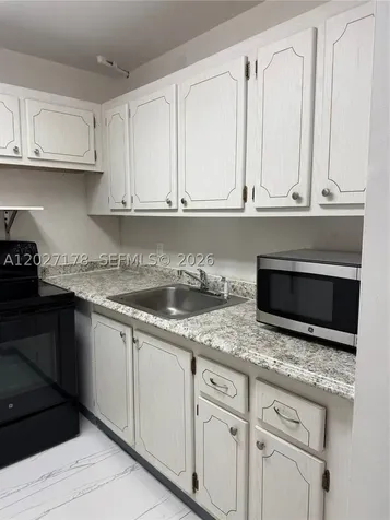 111 Tilford F Deerfield Beach FL 33442