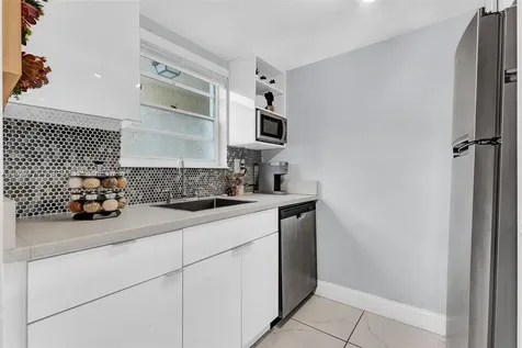 8600 SW 109th Avenue Miami FL 33173