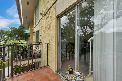 8600 SW 109th Avenue Miami FL 33173