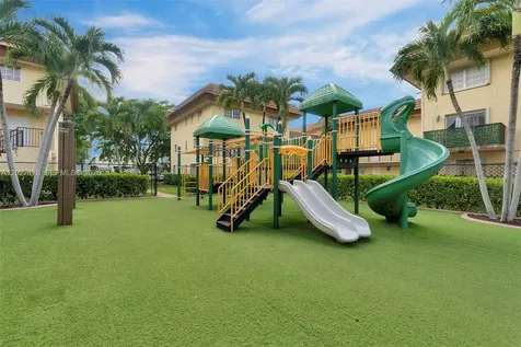 8600 SW 109th Avenue Miami FL 33173