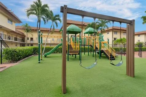 8600 SW 109th Avenue Miami FL 33173