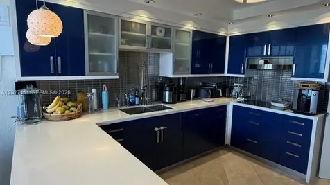 2000 Island Boulevard Aventura FL 33160