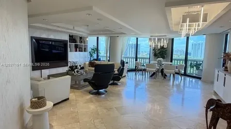 2000 Island Boulevard Aventura FL 33160