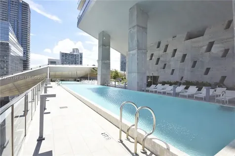68 SE 6th Street Miami FL 33131