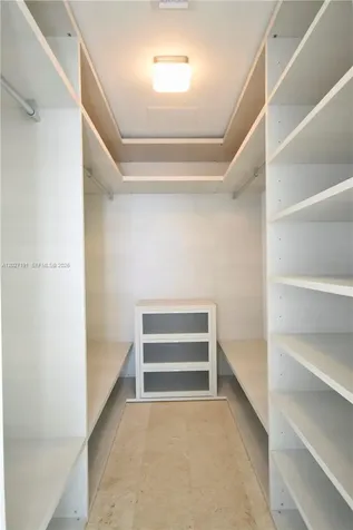 68 SE 6th Street Miami FL 33131