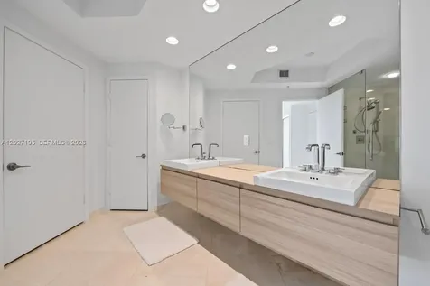 17301 Biscayne Boulevard North Miami Beach FL 33160