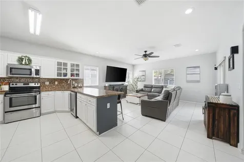 8883 NW 176th Street Hialeah FL 33018