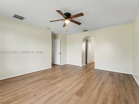 945 Gateshead Kissimmee FL 34758